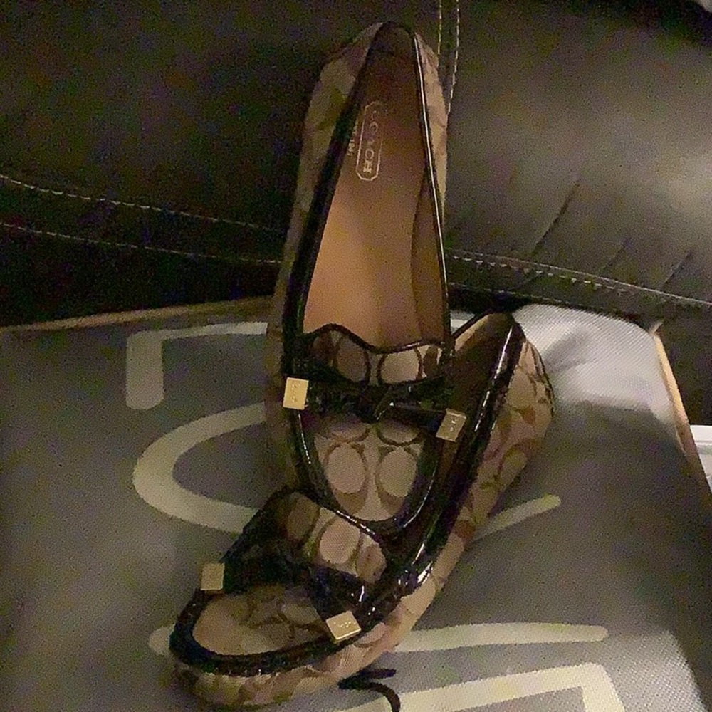 Brand new coach shoes - Picture 1 of 4